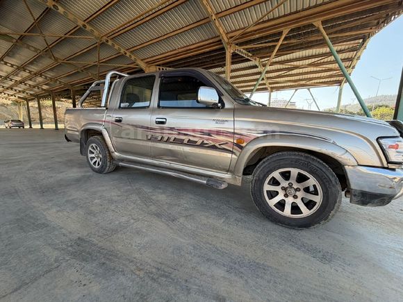 Sahibinden Toyota Hilux 2.4 D 2004 Model