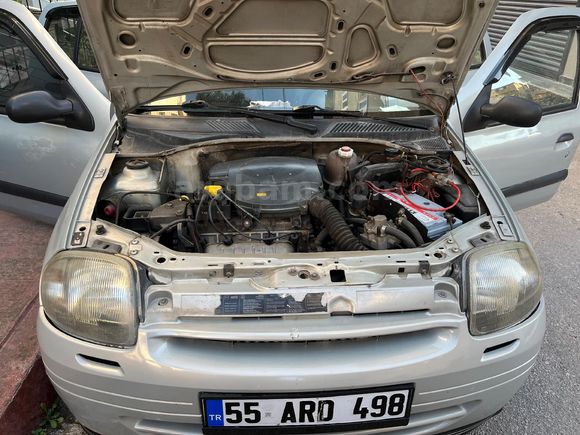 Sahibinden Renault Clio 1.4 RN 2000 Model
