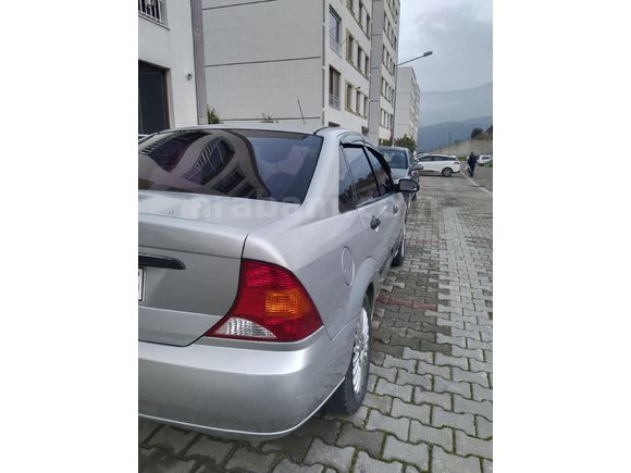 Sahibinden Ford Focus 1.6 Ambiente 1999 Model bakımlı
