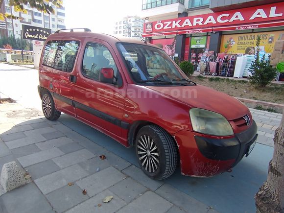 Aile Aracı Peugeot Partner 1.9 D 2003 Model 