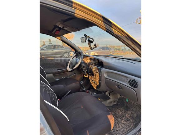 Sahibinden Renault Megane 1.6 RXi 2001 Model 