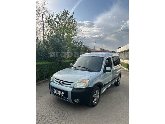 Sahibinden Peugeot Partner 2.0 HDI Adventure 2007 Model  185.000 km Mavi (metalik)