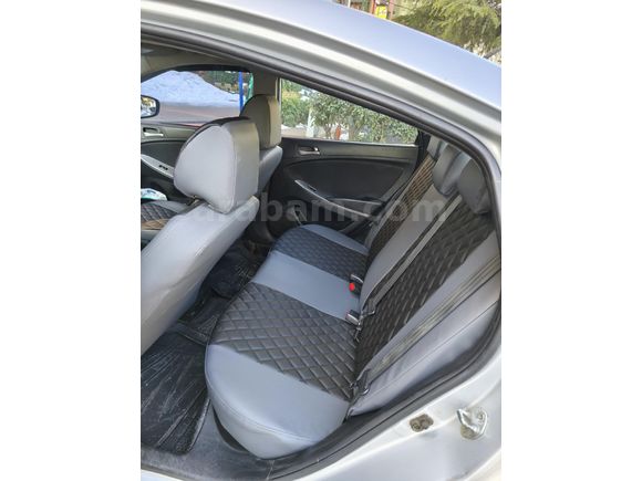 Sahibinden Hyundai Accent Blue 1.4 D-CVVT Mode Plus 2014 Model İstanbul