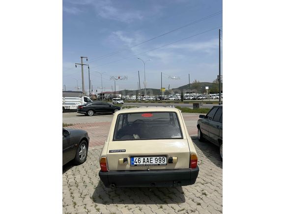 Galeriden Renault R 12 SW 1981 Model Gaziantep