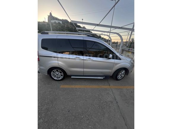 Sahibinden Ford Tourneo Courier 1.6 TDCi Titanium 2016 Model 