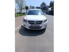 TEMİZ AİLE ARABASI
