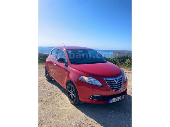 Sahibinden Lancia Ypsilon 1.3 Mjet 2013 Model 