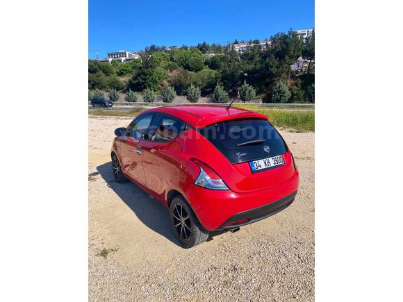 Sahibinden Lancia Ypsilon 1.3 Mjet 2013 Model 