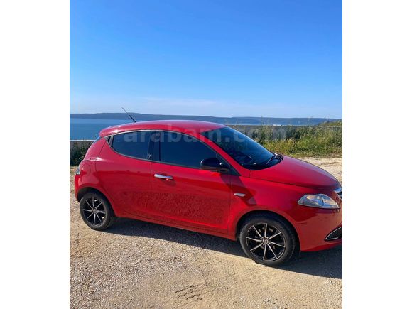 Sahibinden Lancia Ypsilon 1.3 Mjet 2013 Model 