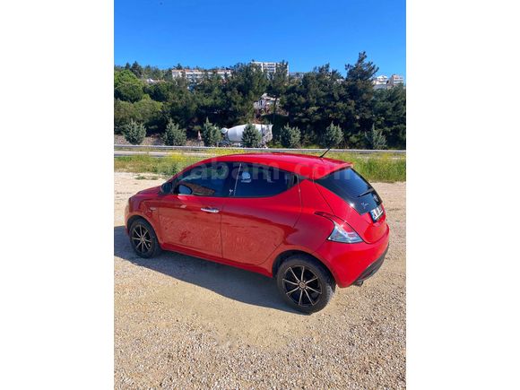 Sahibinden Lancia Ypsilon 1.3 Mjet 2013 Model 