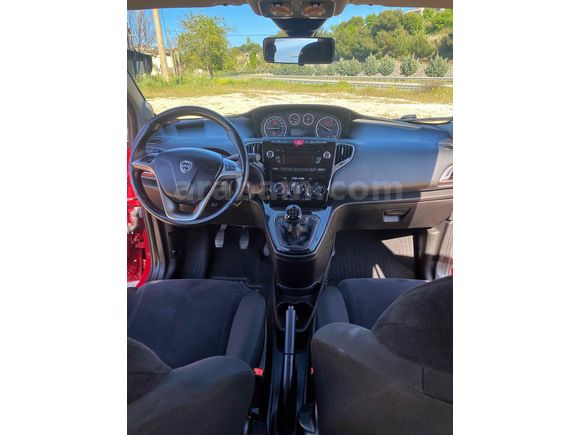 Sahibinden Lancia Ypsilon 1.3 Mjet 2013 Model 