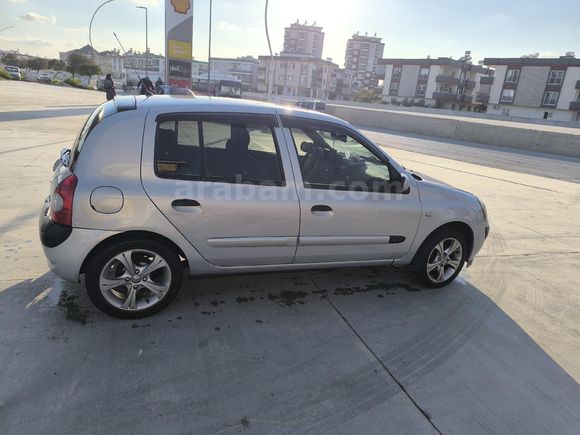 Sahibinden Renault Clio 1.2 Authentique 2005 Model  160.000 km Gri