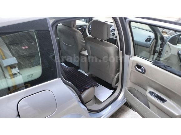 Sahibinden Renault Megane 1.5 dCi Privilege 2005 Model Bursa
