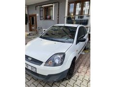 Sahibinden Ford Fiesta 1.4 TDCi Comfort 2006 Model  252.000 km Beyaz 