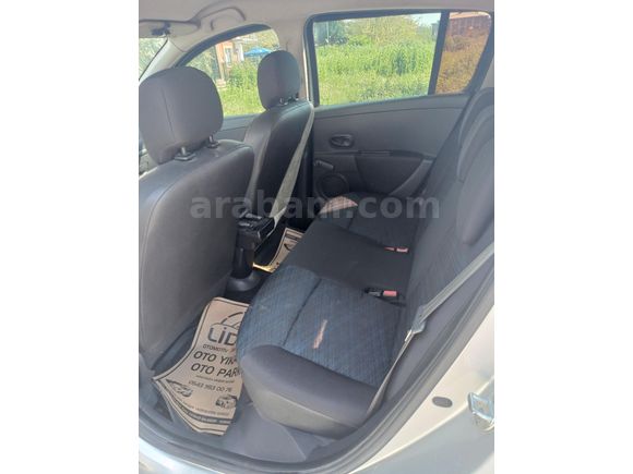 Sahibinden Renault Clio 1.2 Expression 2009 Model