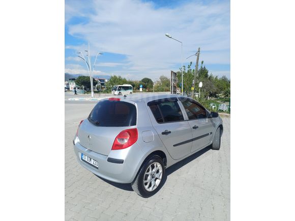 Sahibinden Renault Clio 1.2 Expression 2009 Model