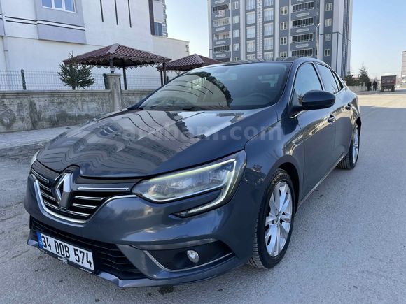 Sahibinden Renault Megane 1.5 Blue DCI Icon 2020 Model 
