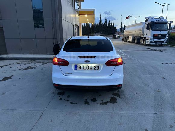 Sahibinden Ford Focus 1.6 Ti-VCT Trend X 2016 Model  120.000 km Beyaz
