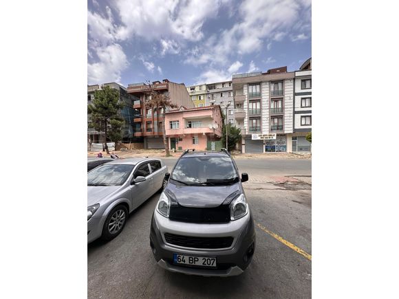 Değişensiz boyasız Temiz aile aracı