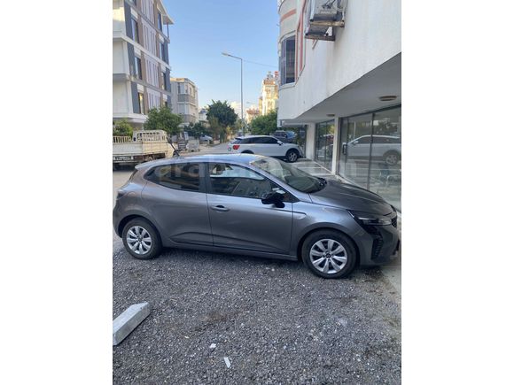 Sahibinden Renault Clio 1.0 TCe Evolution 2023 Model Antalya
