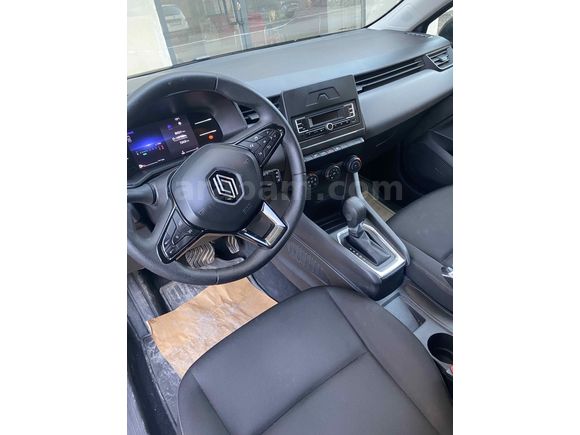 Sahibinden Renault Clio 1.0 TCe Evolution 2023 Model Antalya