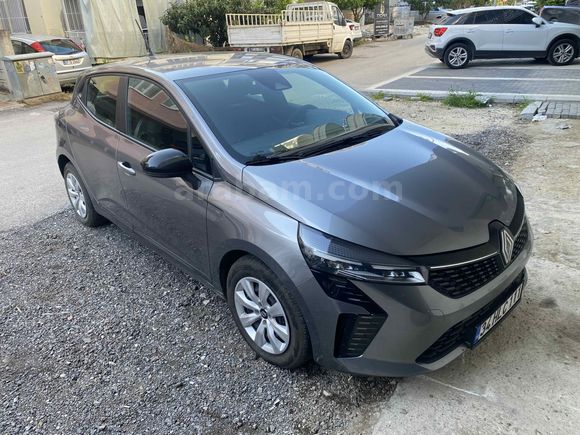 Sahibinden Renault Clio 1.0 TCe Evolution 2023 Model Antalya