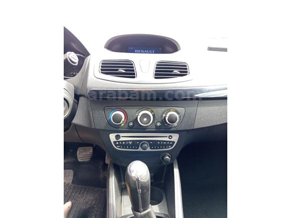 Sahibinden Renault Megane 1.5 dCi Extreme 2012 Model 143.000 km Gri (metalik)