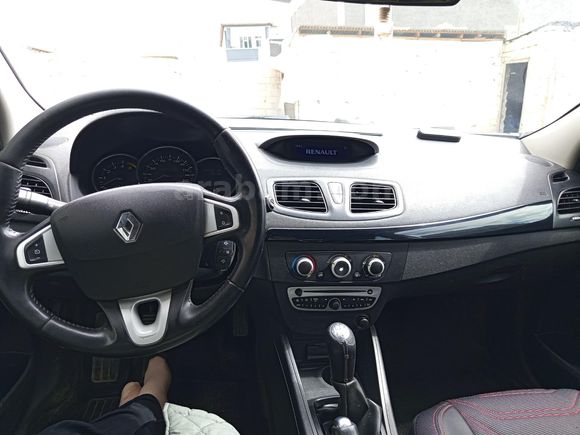 Sahibinden Renault Megane 1.5 dCi Extreme 2012 Model 143.000 km Gri (metalik)