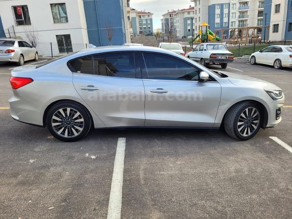 Sahibinden Ford Focus 1.5 Ti-VCT Titanium 2023 Model Adıyaman