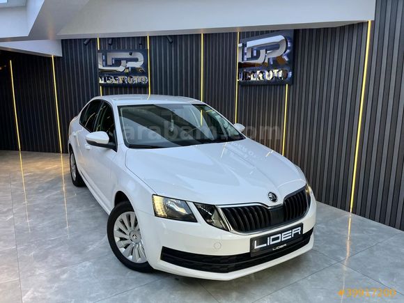 2017 MODEL SKODA OCTAVİA 1.2 AMBİTİON