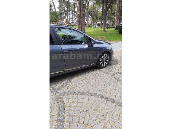 Sahibinden Renault Clio 1.0 TCe Touch 2020 Model 