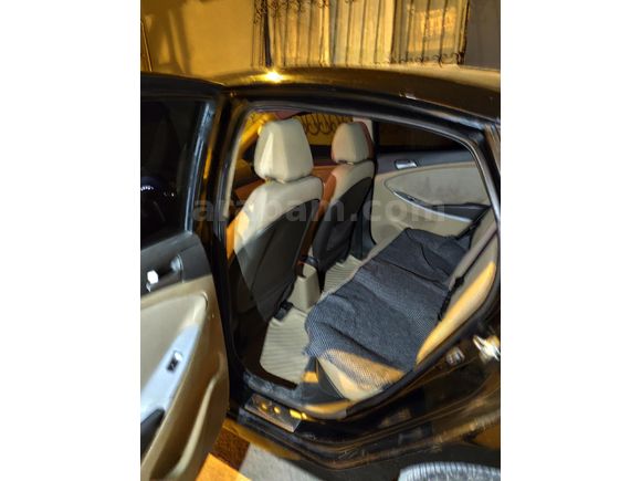 Sahibinden Hyundai Accent Blue 1.4 CVVT Mode Plus 2012 Model