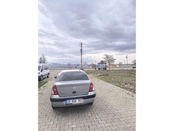 Sahibinden Renault Clio 1.5 dCi Alize 2006 Model  263.000 km Gri
