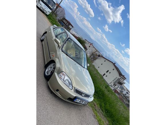 Sahibinden Honda Civic 1.6 i ES 2000 Model