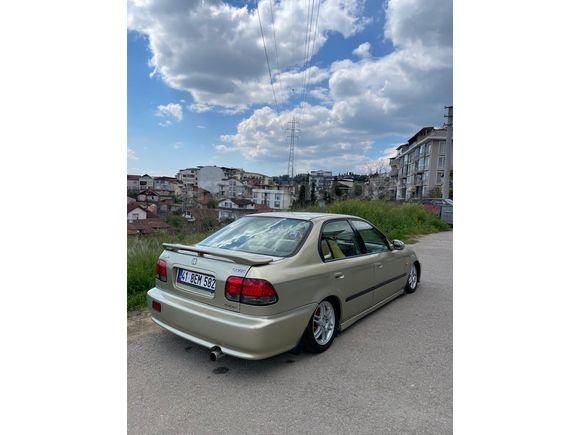 Sahibinden Honda Civic 1.6 i ES 2000 Model