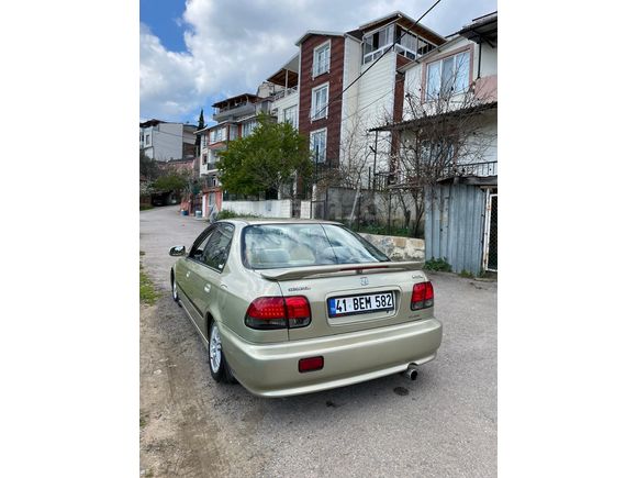 Sahibinden Honda Civic 1.6 i ES 2000 Model