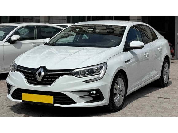Sahibinden Renault Megane 1.3 TCe Joy Comfort 2022 Model  86.000 km Beyaz
