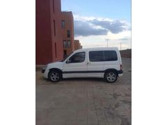 Sahibinden Peugeot Partner 2.0 HDI 2006 Model 