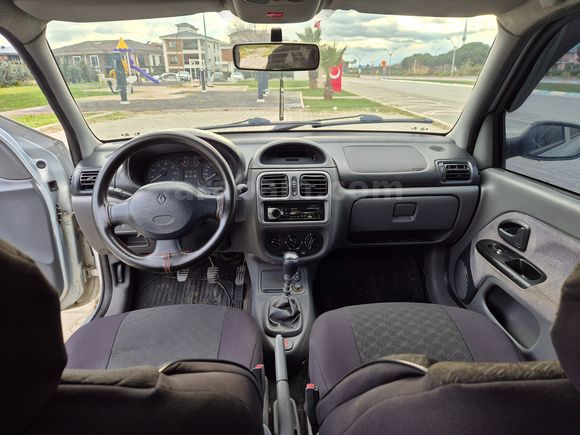 SAHİBİNDEN RENAULT CLİO II 1.6 RXT