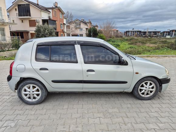 SAHİBİNDEN RENAULT CLİO II 1.6 RXT