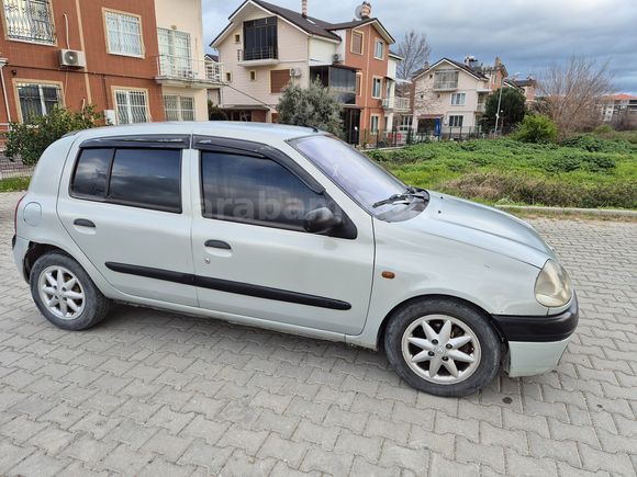 SAHİBİNDEN RENAULT CLİO II 1.6 RXT