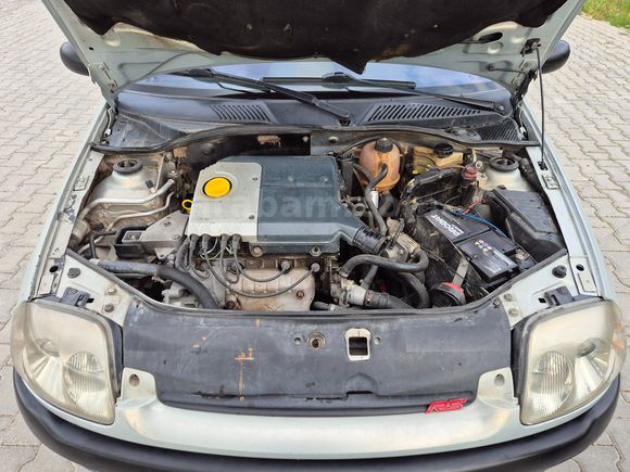 SAHİBİNDEN RENAULT CLİO II 1.6 RXT