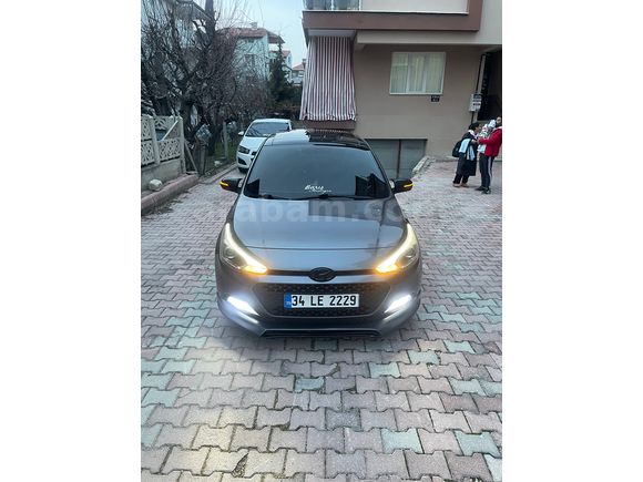Sahibinden Hyundai i20 1.2 MPI Style 2014 Model 
