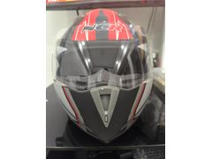Kask yenidir, birkaç kez kask içi bandana ile kullanıldı, ihtiyaç fazlası olduğu için satı