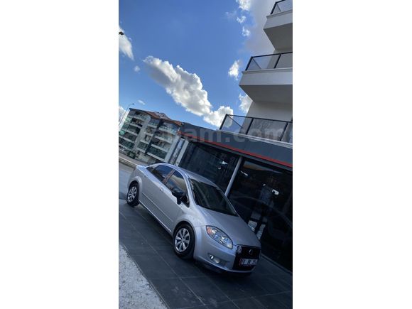 Sahibinden Fiat Linea 1.4 Fire Active Plus 2011 Model  214.000 km Gri (Gümüş)