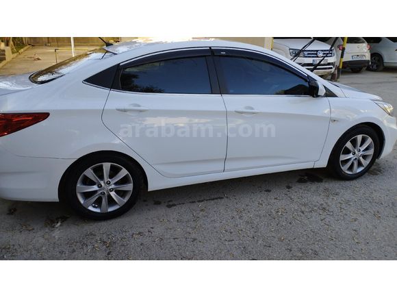 Sahibinden Hyundai Accent Blue 1.4 D-CVVT Mode Plus 2016 Model
