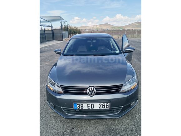 Volkswagen Jetta  1.6 tdı high line dsg