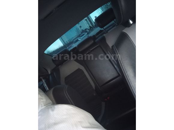 Volkswagen Jetta  1.6 tdı high line dsg