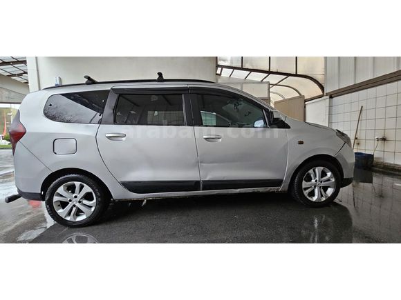 Sahibinden Dacia Lodgy 1.5 dCi Laureate 2013 Model