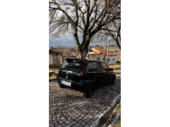 TEMİZ BAKIMLI CORSA